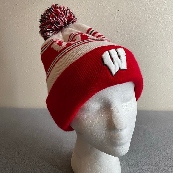 Wisconsin Badgers Knit Pom Beanie Hat Cap Red White Embroidered Logo Big Ten - Picture 3 of 8